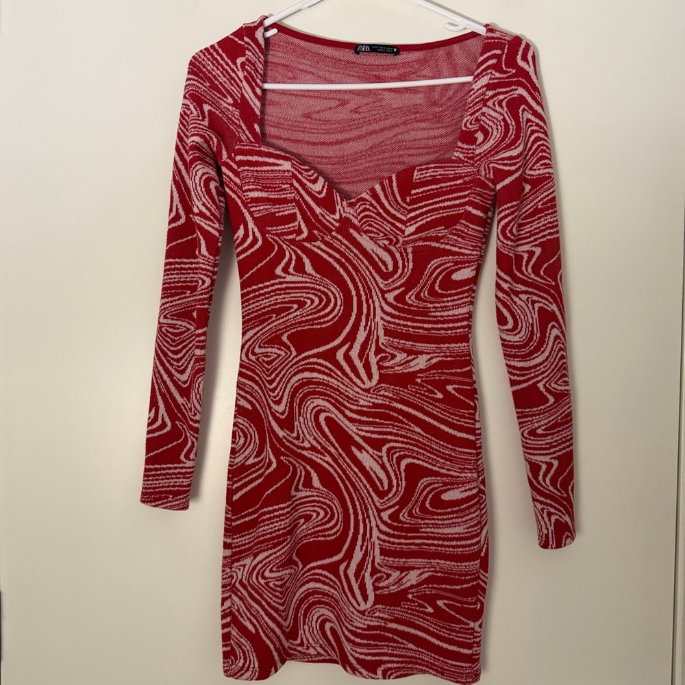 Zara Red & White Swirl Long-Sleeve Bodycon Dress